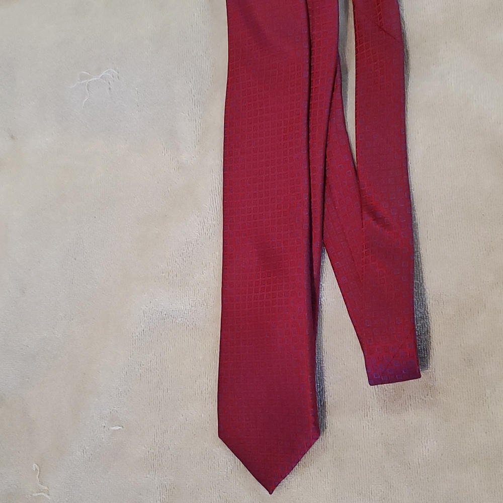 Wonderful Red Mens Tie